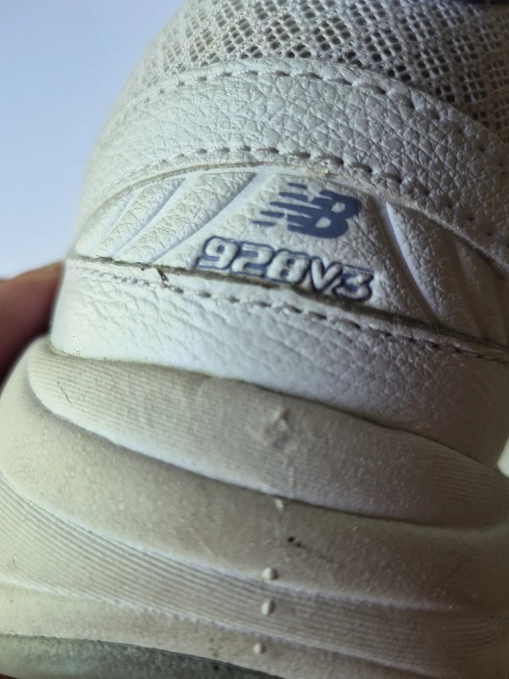 New Balance White and Light Blue Leather Sneakers 928V3